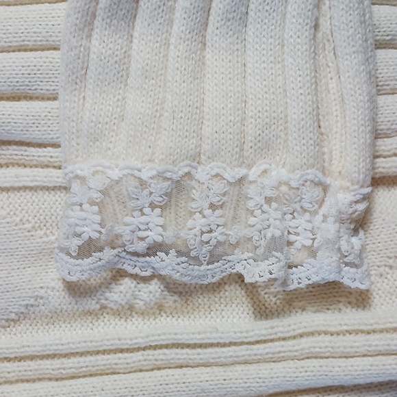 Romwe Elegant Cream Off-Shoulder Sweater with Lace Trim Size Small - Picture 12 of 12